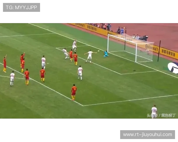 成都足球队精彩开场射门展现强大攻势全场掌控优势